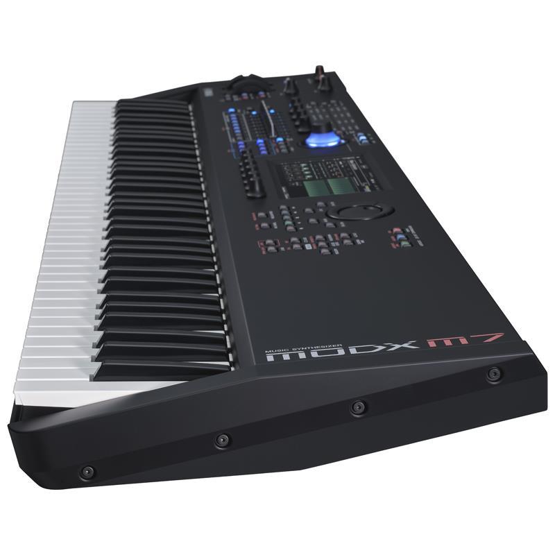 YAMAHA (予約商品・次回12月以降入荷予定)MODX M7 (76鍵盤) ヤマハ