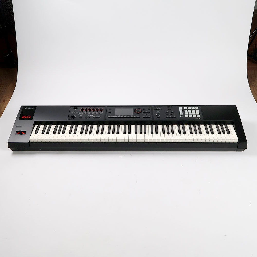 Roland 【中古】 ROLAND FA-08 Music Workstation シンセサイザー 88鍵