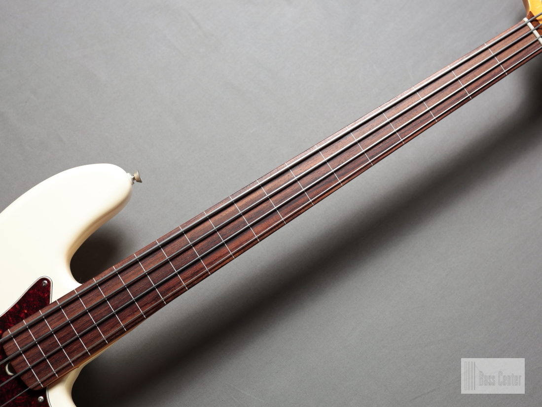Fender AMERICAN PROFESSIONAL II JAZZ BASS Fretless Olympic