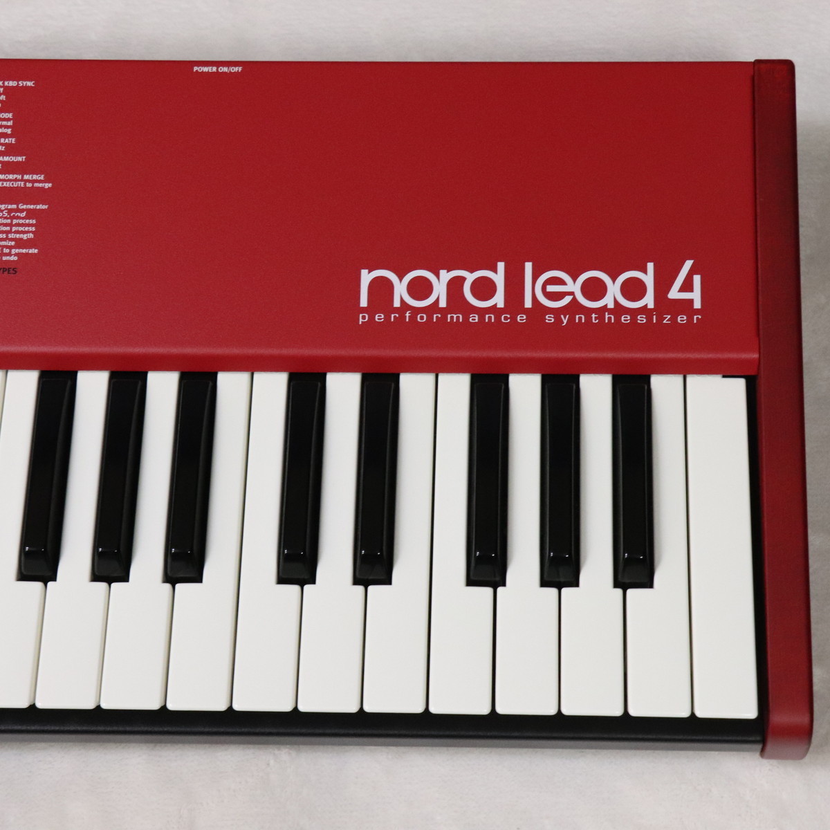 CLAVIA nord lead 4 【梅田店】（中古/送料無料）【楽器検索デジマート】