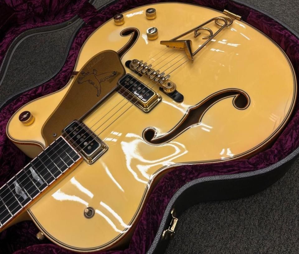 モラレス60年代 製造 セミアコ ホワイトファルコン ジャパン