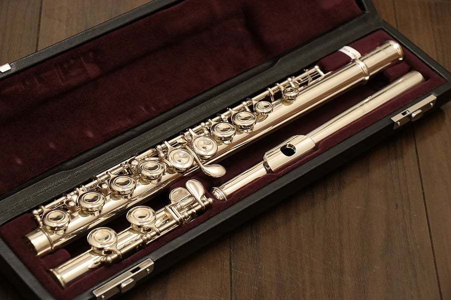YAMAHA ヤマハ YFL-411 管体銀製フルート 【名古屋栄店】（中古/送料