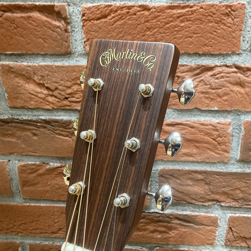 Martin CTM D-18】軽量でマホガニーの持つ繊細できらびやかな