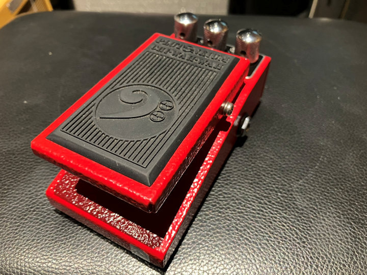 Plutoneium Chi-Wah-Wah Bass（中古）【楽器検索デジマート】