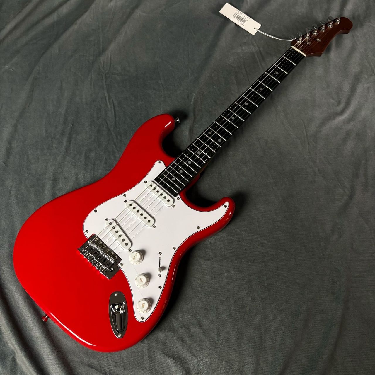 BUSKER'S ストラトキャスター　赤 BUSKER'S BST-Standard ストラトキャスタータイプ ローステッド