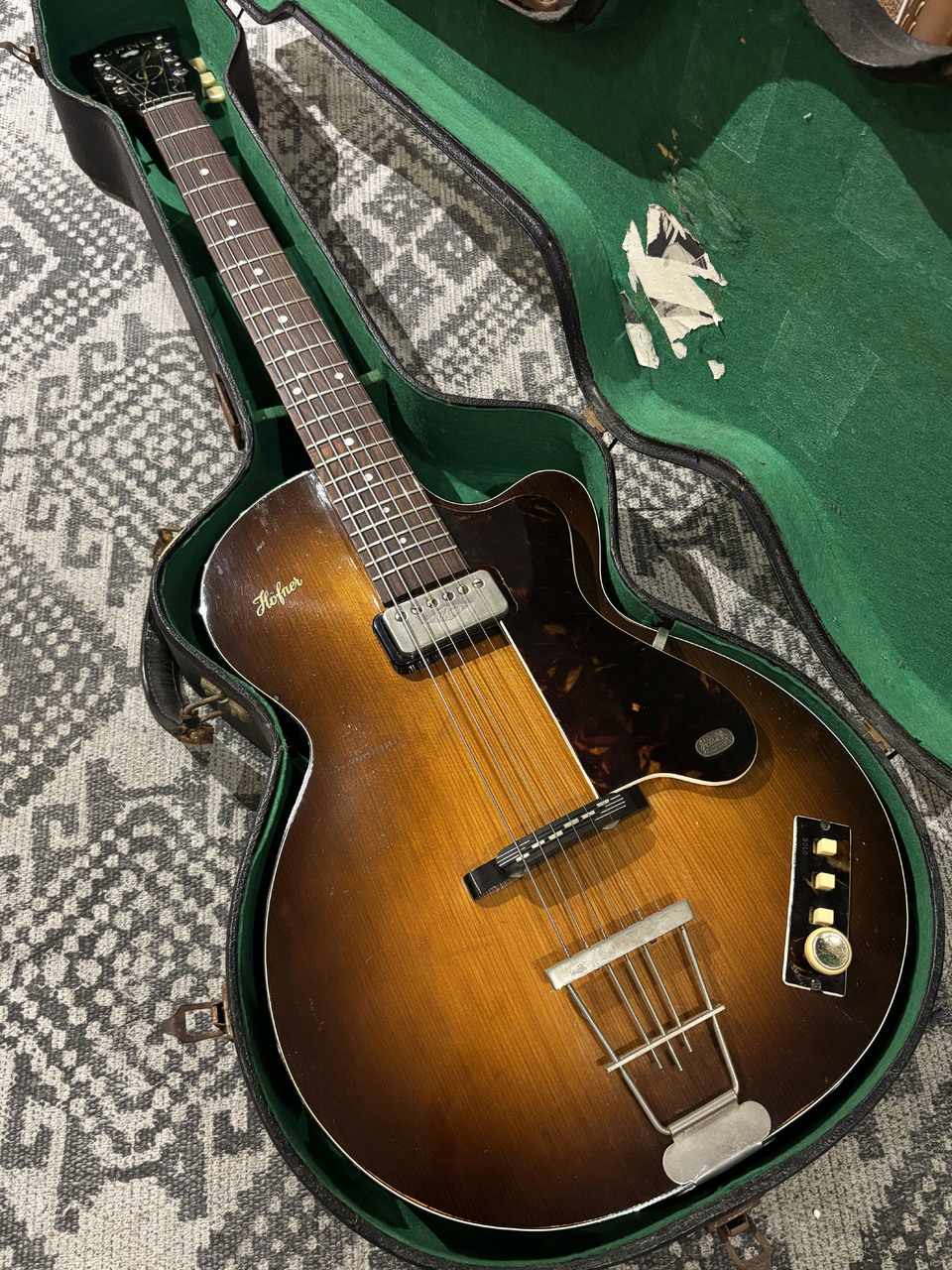 Hofner 1960s Club 40 Sunburst（ビンテージ）【楽器検索デジマート】