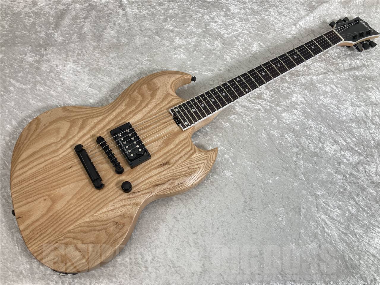 【美品】EDWARDS E-VIPER-1H Satin Natural EDWARDS E-VIPER-1H / Satin Natural（新品/送料無料）【楽器