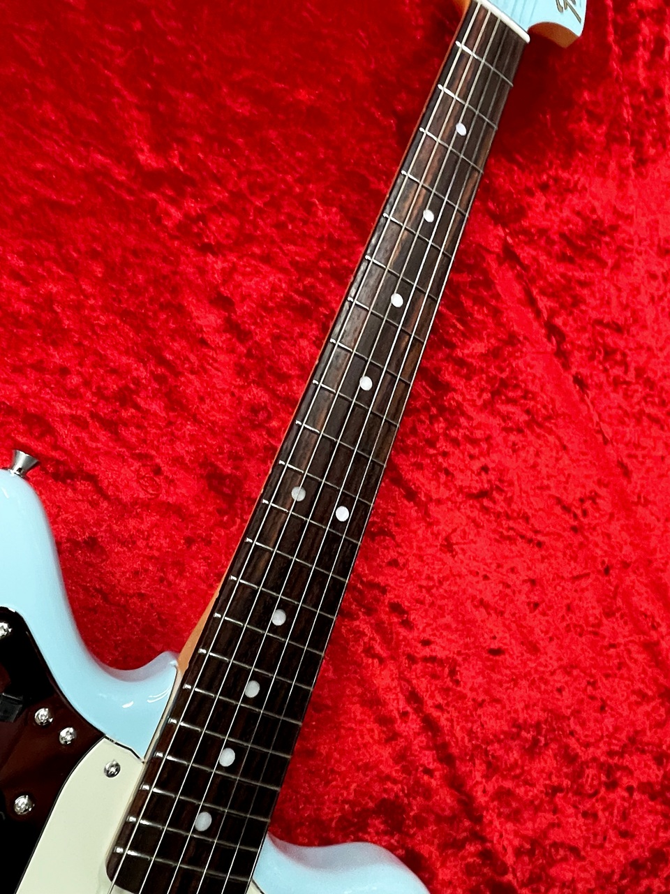 Fender FSR Made in Japan Traditional 60s Jaguar -Daphne Blue