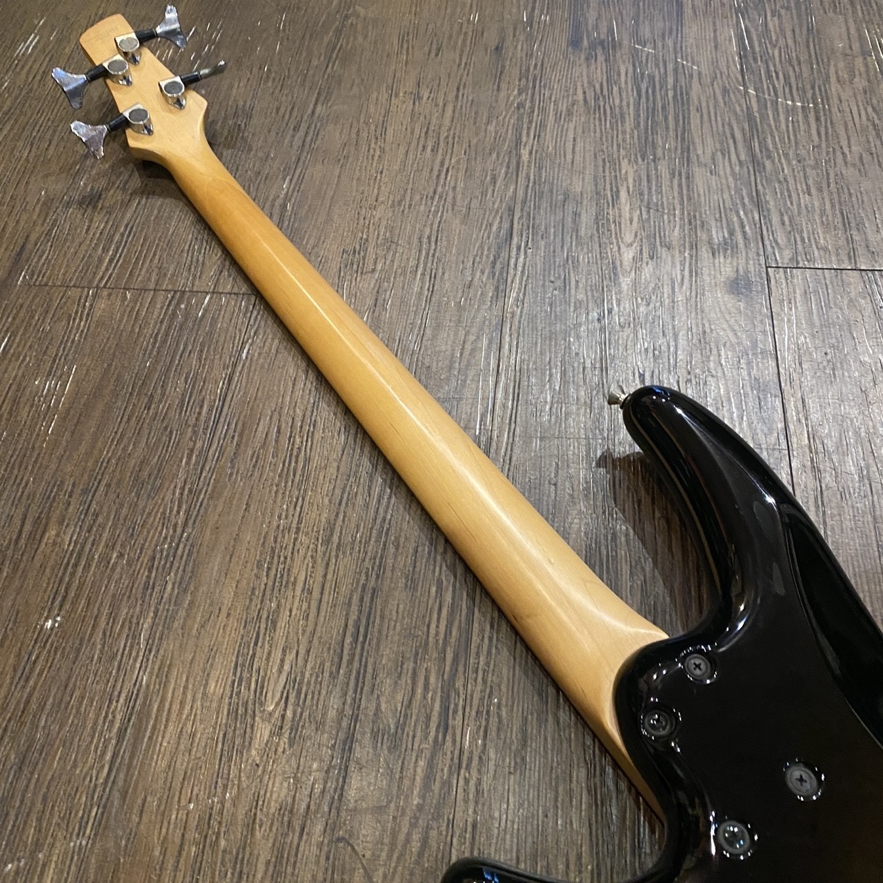 Ibanez SR355 SDGR クトリックベース、 Ibanez SR355 - Geek IN Box