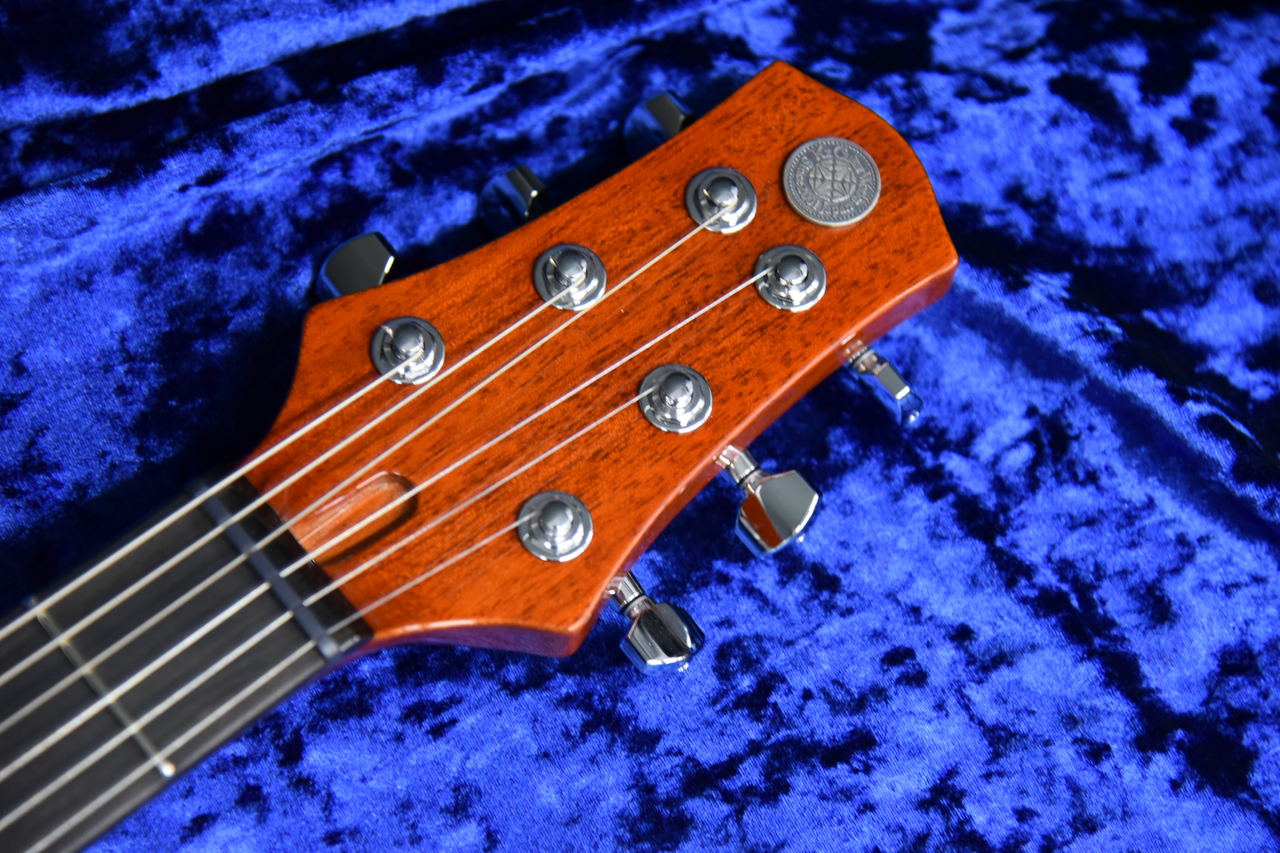 電子ギター韓国製 Kz Guitar Works Kz One RS-Joint 3S23 Goldo Tremolo ウエイト
