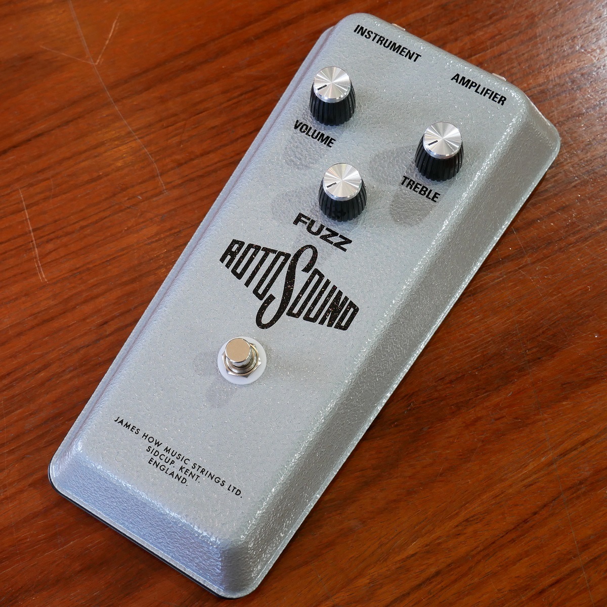 ROTOSOUND 1960年ファズペダルを忠実に再現「RFB1」発売！