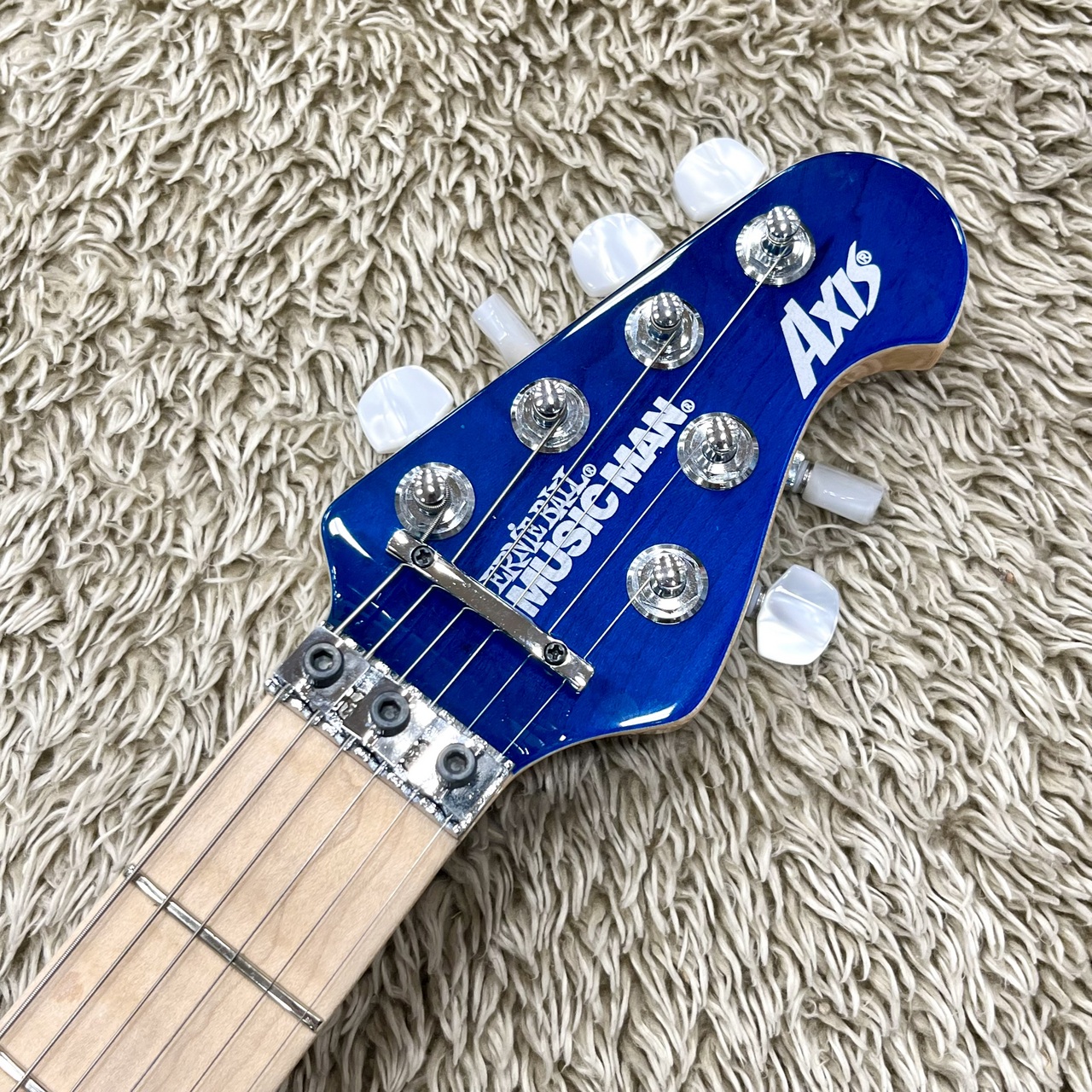 ギター MUSICMAN AXIS Trbute Quilt Blue 2012 ギター MUSICMAN AXIS Trbute Quilt Blue 2012 Sterling by