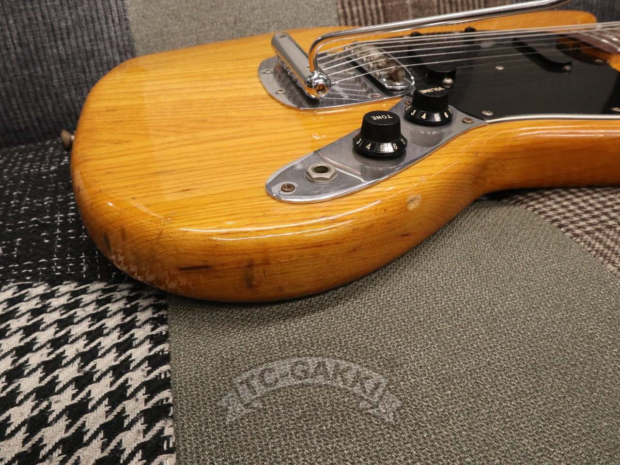 Fender 1978-1979 MUSTANG（ビンテージ）【楽器検索デジマート】