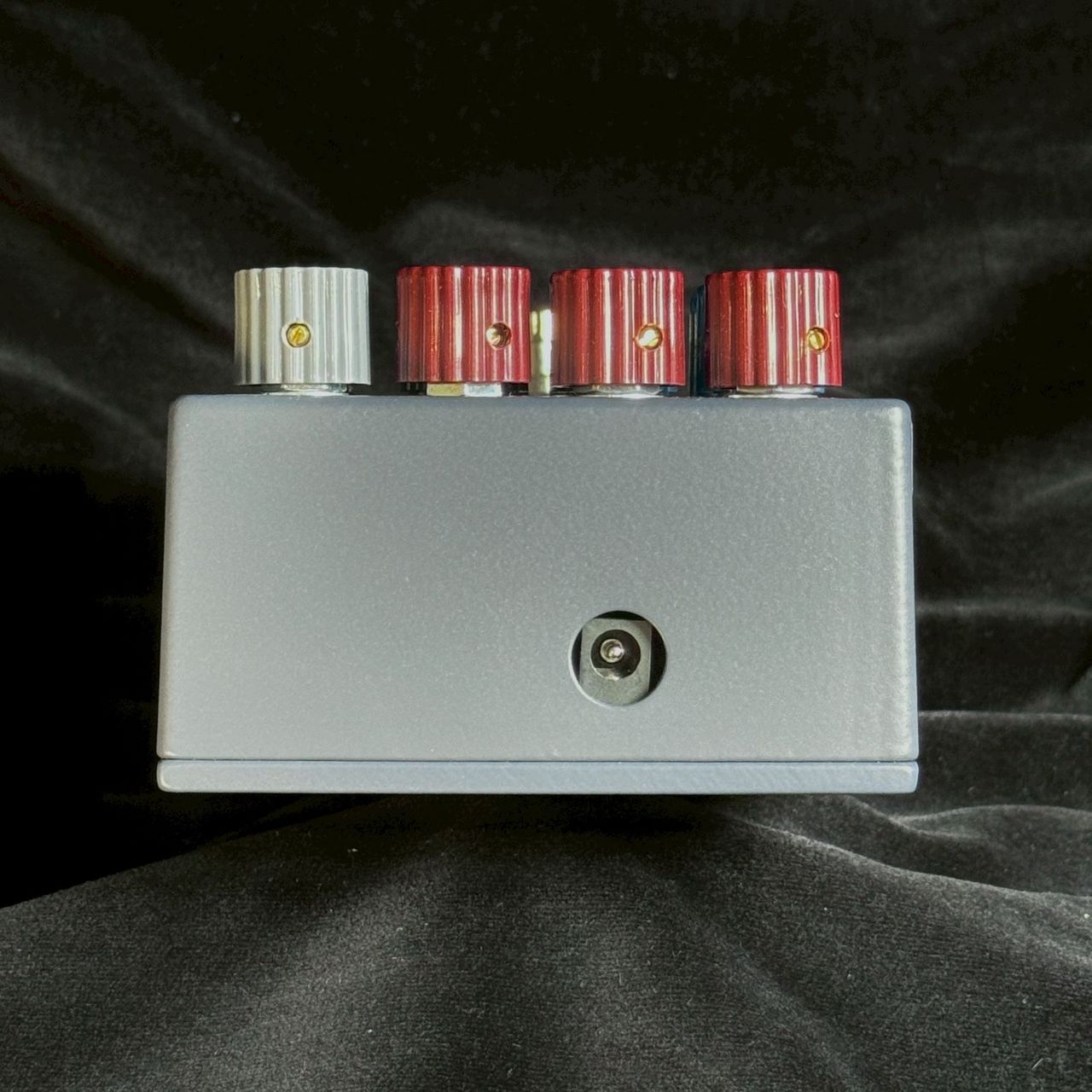 JHS COLOUR BOX V2 限定カラー JHS Pedals】発売から10年を迎えたColour Boxの特別限定カラー