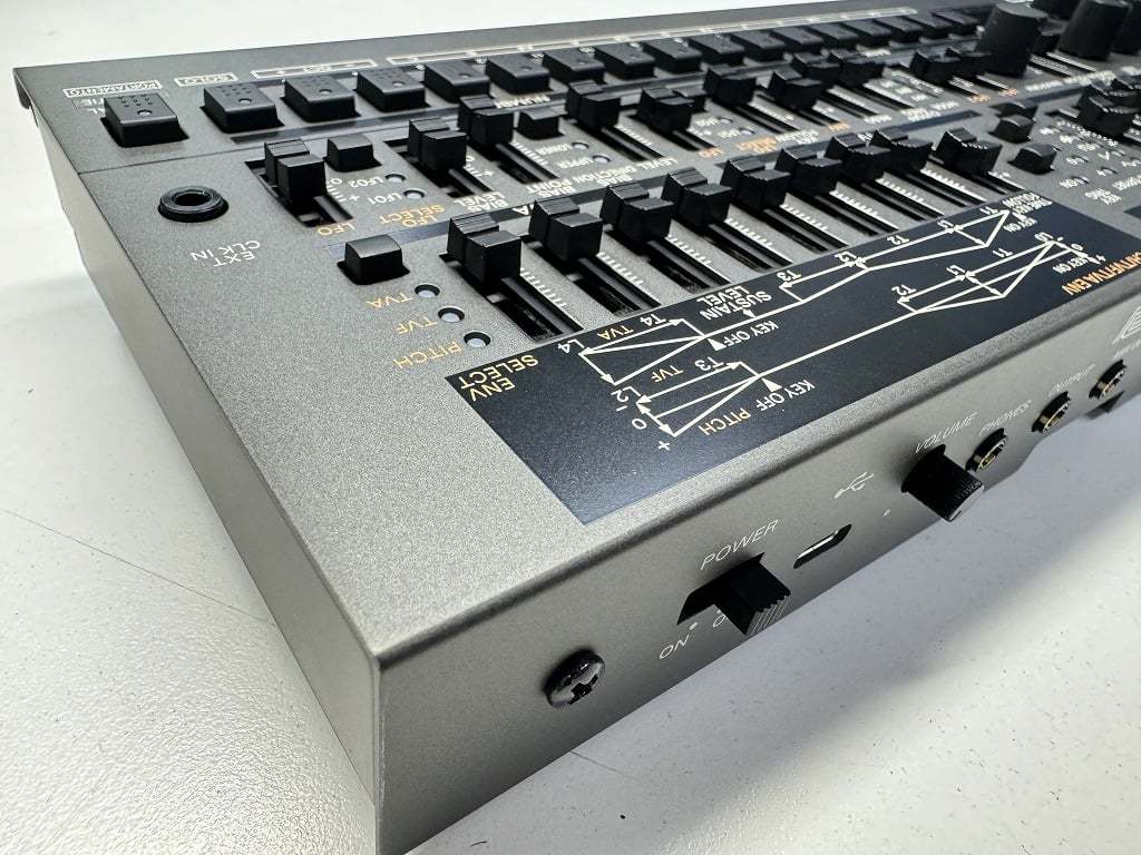 Roland JD-08 Boutique【WEBSHOP】（新品特価/送料無料）【楽器