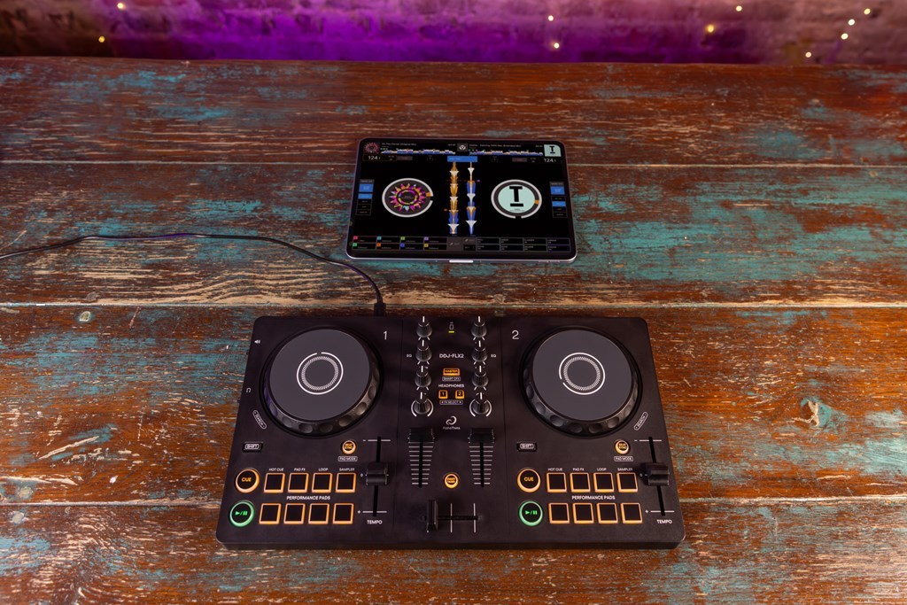 AlphaTheta DDJ-FLX2 [ rekordbox / djay / Serato DJ Lite対応 AlphaTheta DDJ-FLX2 [ rekordbox / djay / Serato DJ Lite対応