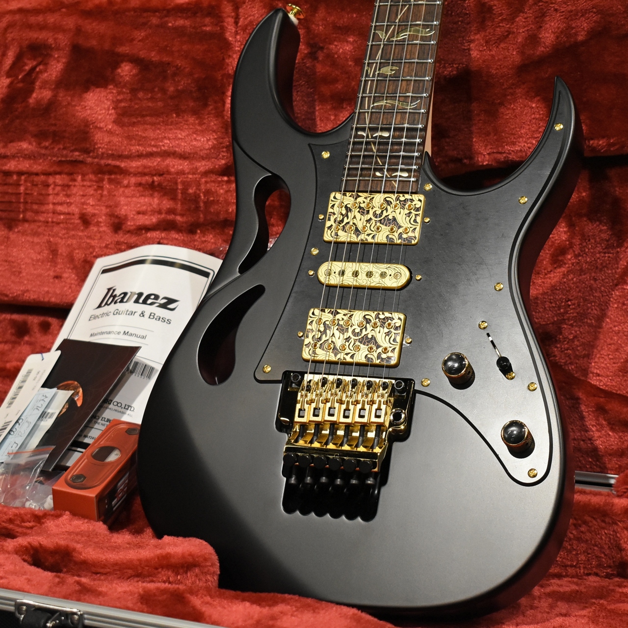 Ibanez PIA3761 Steve Vai Signature Onyx Black #F2518834【3.62kg