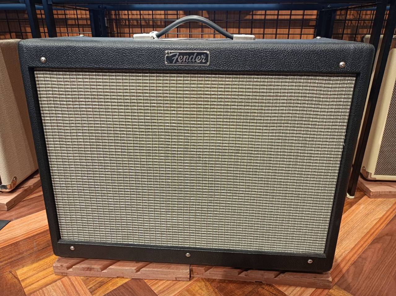 Fender Deluxe HOT ROD PR246ギター用アンプ