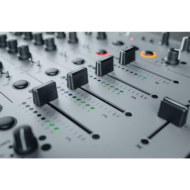 新品同様　Allen & Heath Xone:96 DJミキサー ALLEN&HEATH 【史上最大決算セール】 Xone:96 【USB端子内蔵