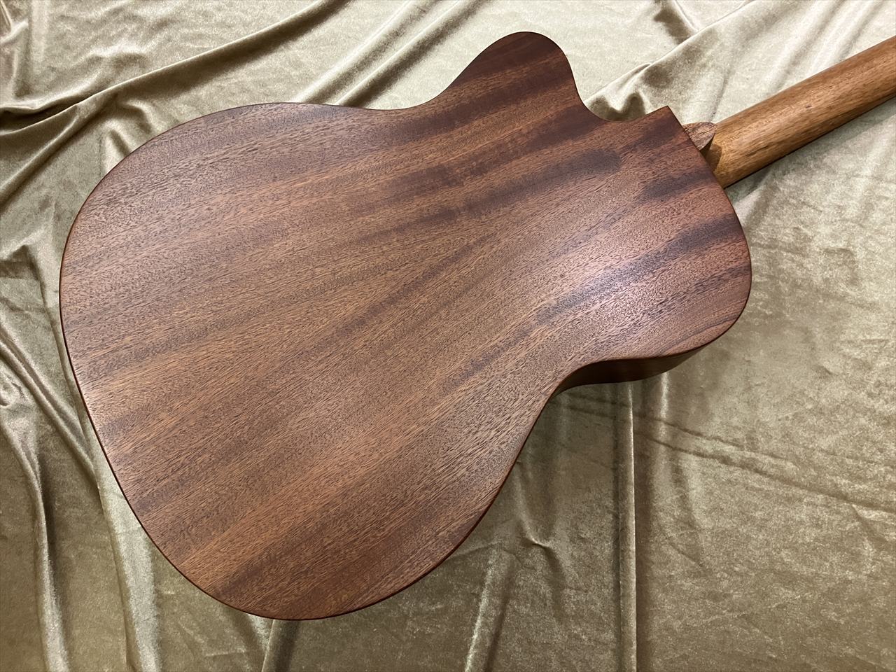 【kawa】エレアコMartin 000 Junior Martin 000C Junior E / 000C JR E エレアコ（新品/送料無料）【楽器