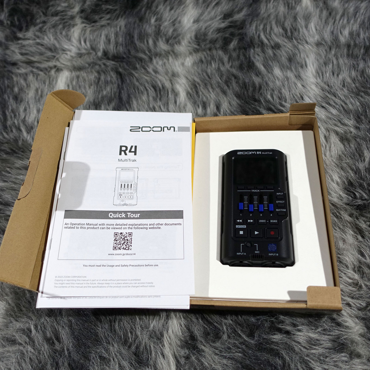 ZOOM R4 MultiTrak（中古）【楽器検索デジマート】