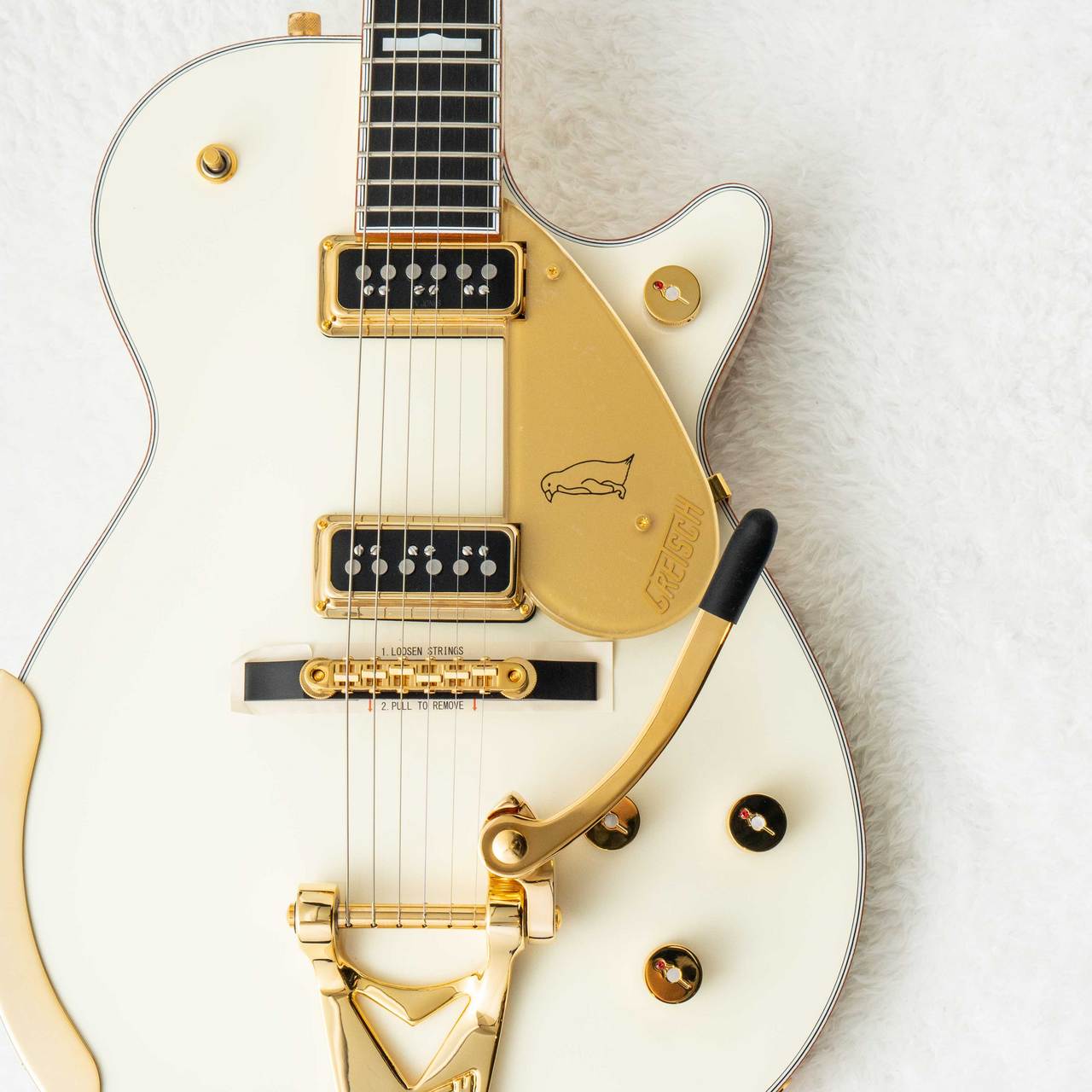 Gretsch G6134TG FSR Penguin with String-Thru Bigsby Vintage White