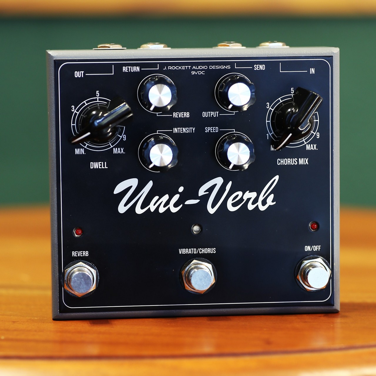 ギター UNI-VERB J.ROCKETT AUDIO DESIGNS J. Rockett Audio Designsより、伝説的なエフェクターを現代の