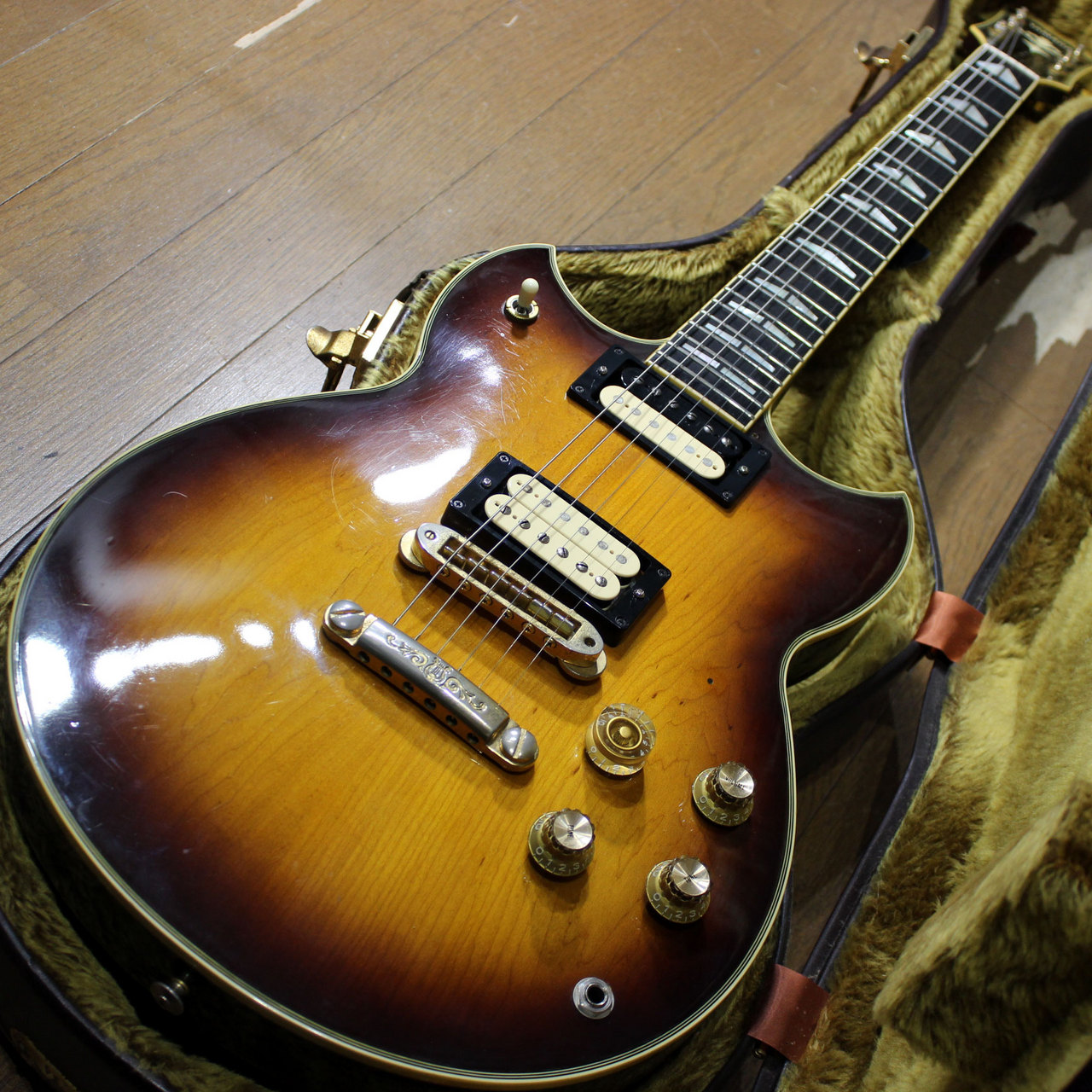 YAMAHA SG1000 サンバースト ハードケース付き