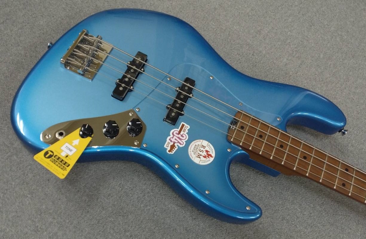 Bacchus ベース ペイズリー柄ピックガード Bacchus ベース ペイズリー柄ピックガード Bacchus ベース ペイズリー