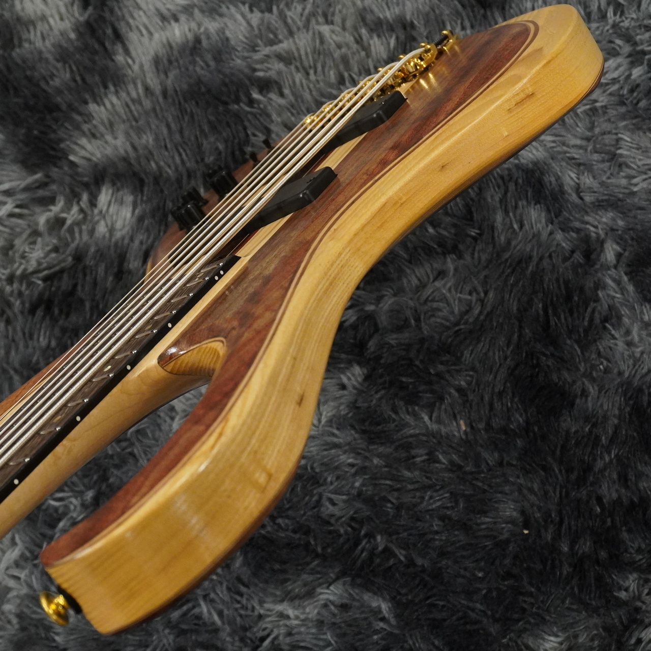 Ibanez BTB1836-NDL (Natural Shadow Low Gloss) -Premium Series