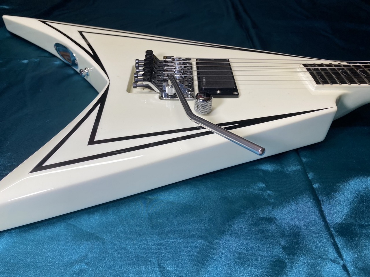EDWARDS E-AL-128 Scythe（中古）【楽器検索デジマート】