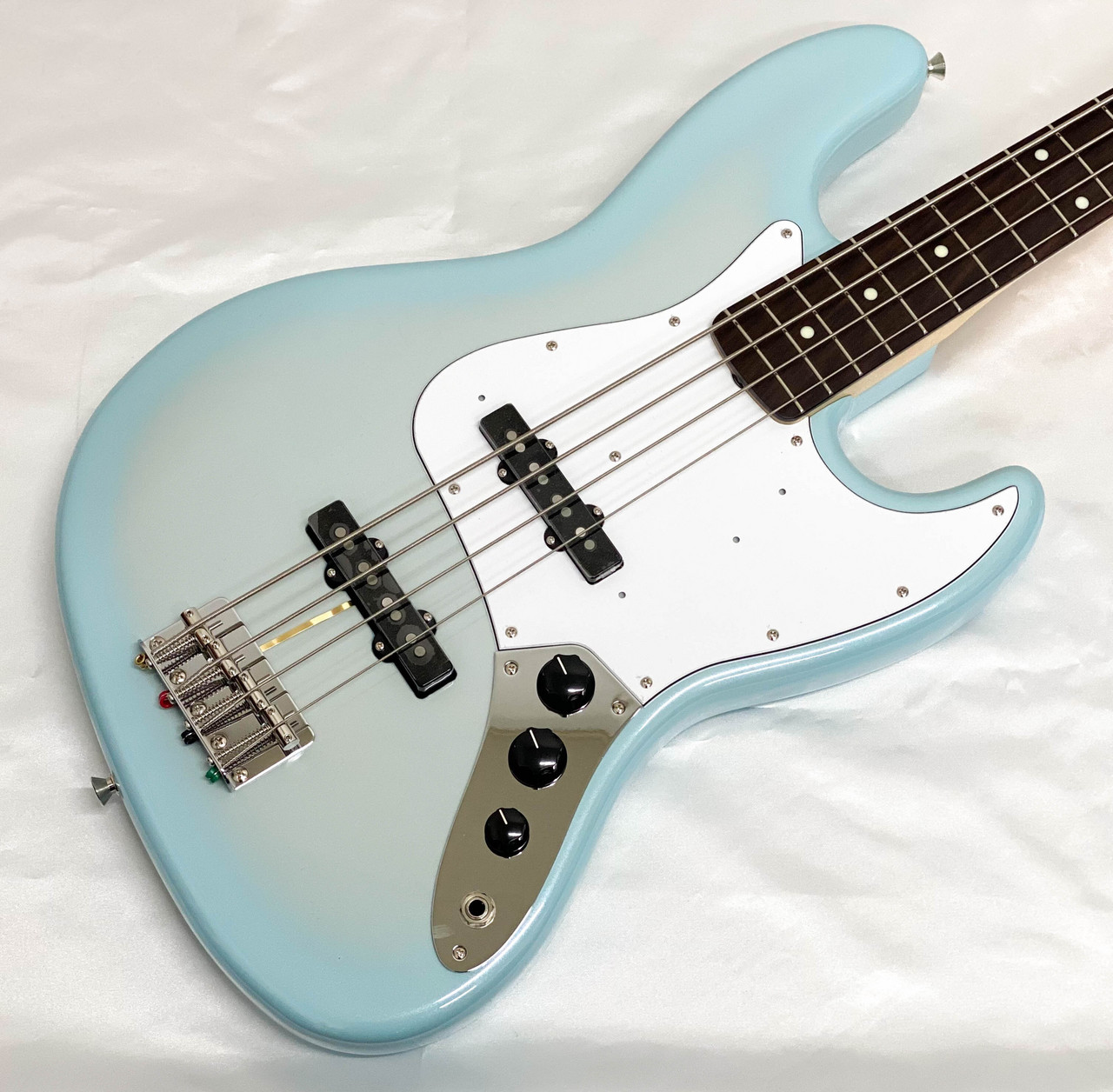 Fender Made in Japan Traditional 2025 Collection '60s Jazz Bass