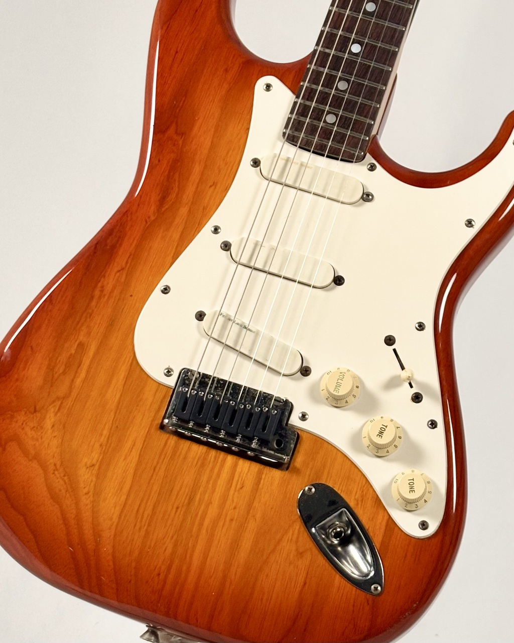 Fender Japan 【1990年製】STR-85LS -Light Amber Sunburst
