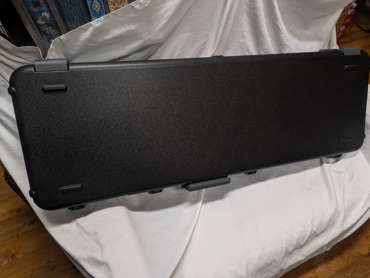 Fender DELUXE MOLDED CASE ELECTRIC BASS（中古）【楽器検索デジマート】