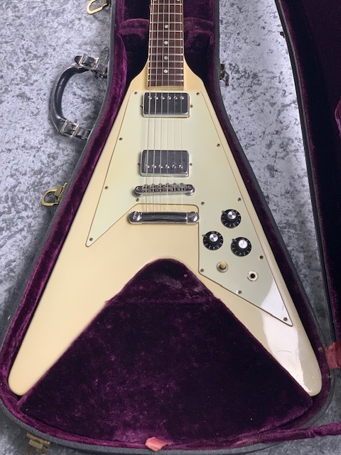 Gibson 【Vintage】1975 Flying V Polaris White（ビンテージ）【楽器