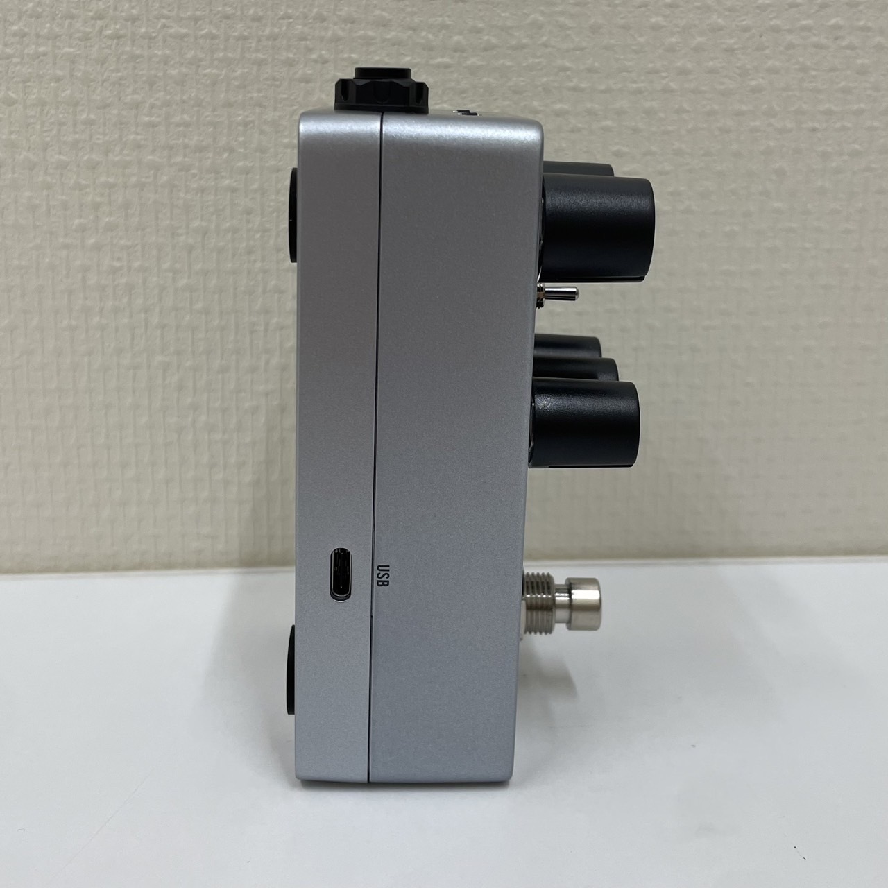 Universal Audio UAFX 1176 Studio Compressor コンパクトエフェクター