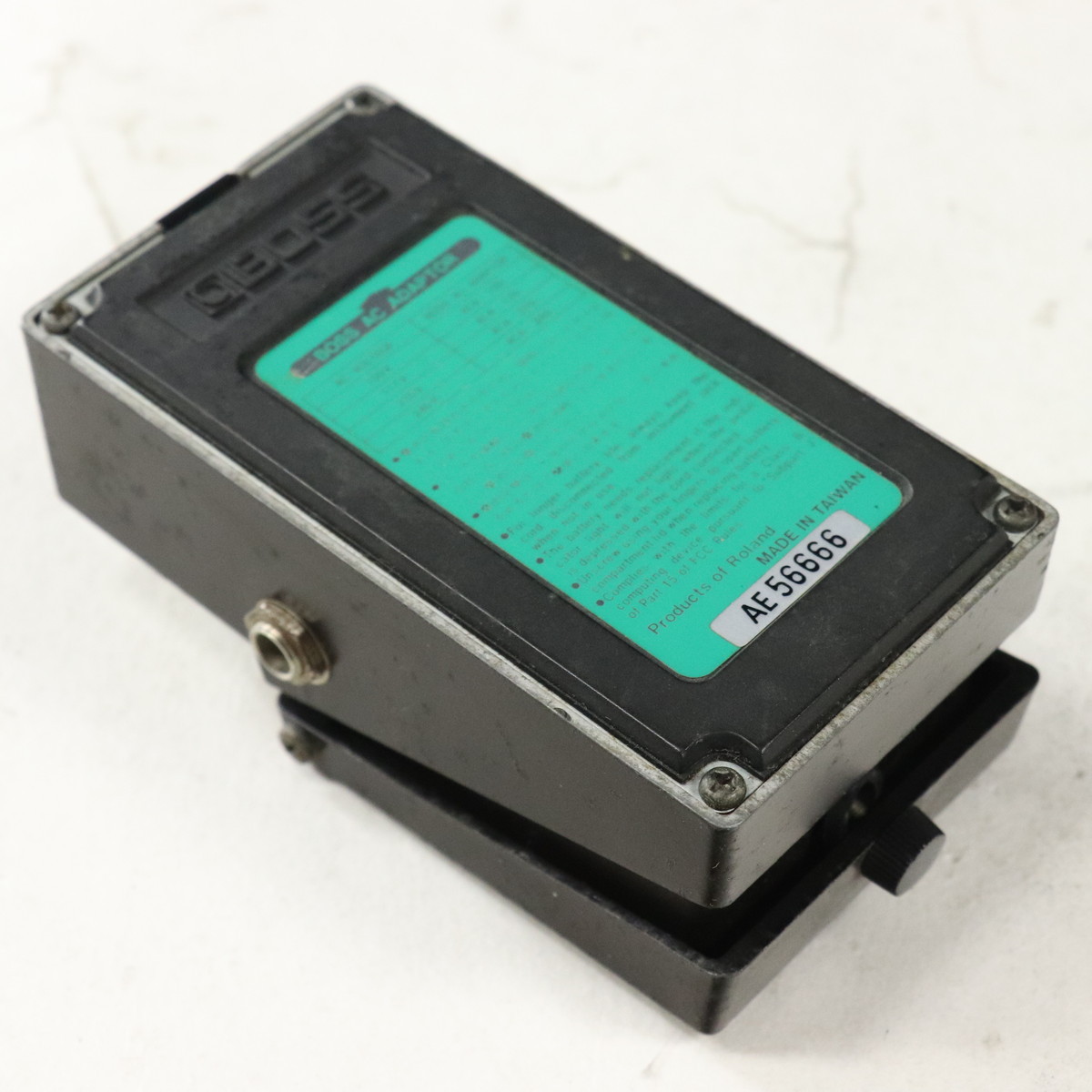 BOSS Bass Chorus CE-2B 中古品 台湾製 BOSS】【台湾製】ボス『ベースコーラス』CE-2B コンパクト