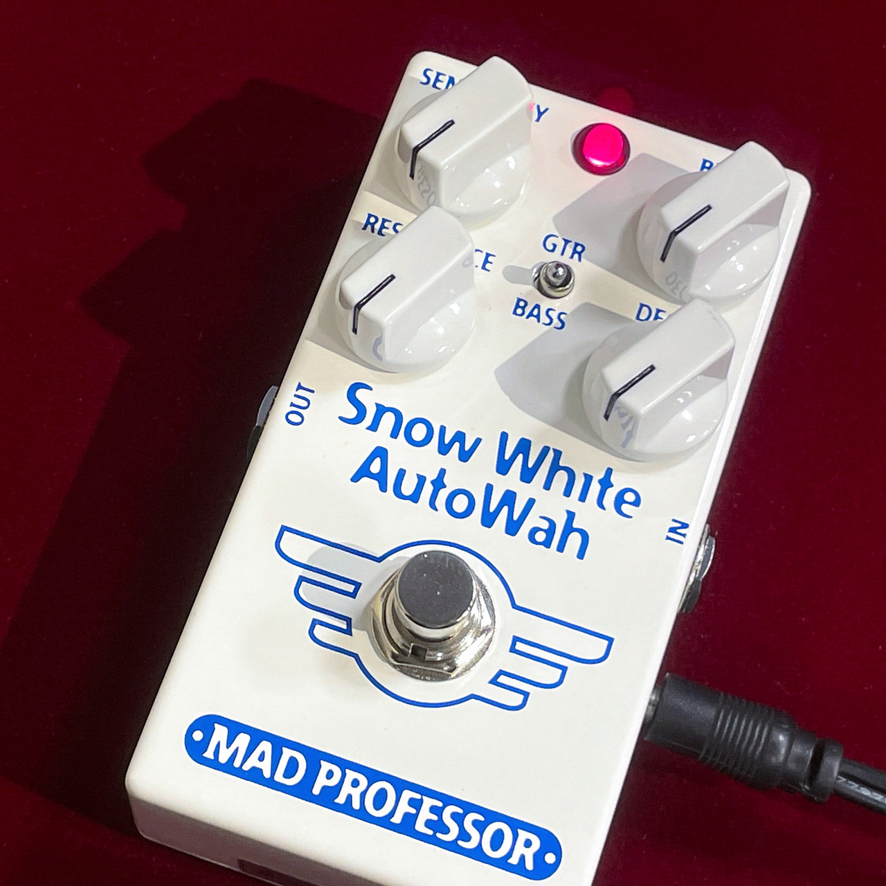 ギター MAD PROFESSOR  White Auto Wah Mad Professor Snow White Auto Wah GB – United States