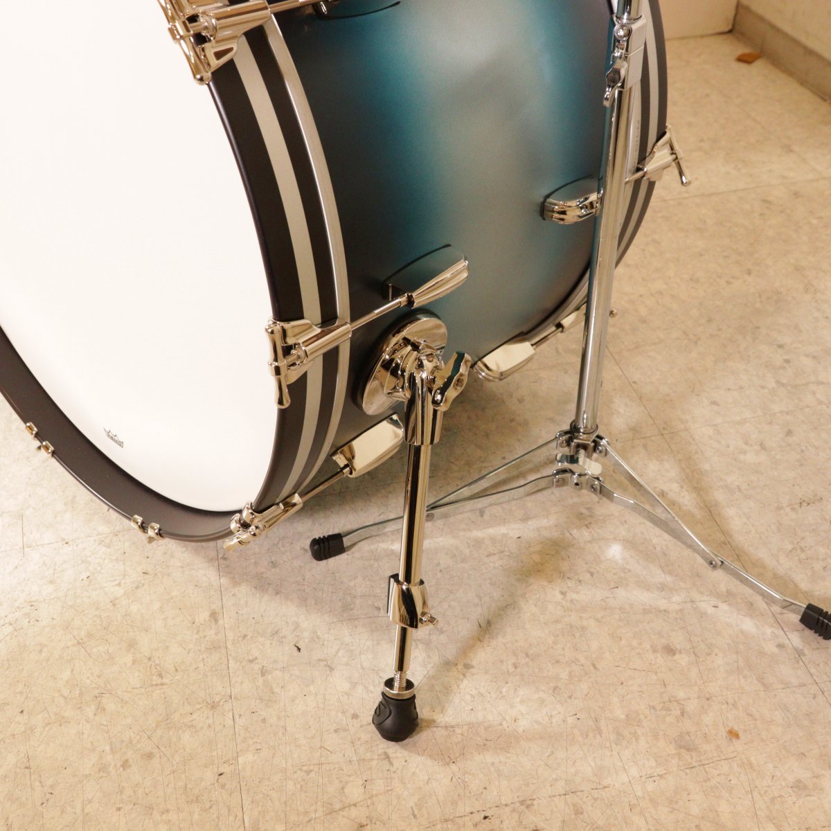 Slingerland Radio King Outfit 13/16/22 Blue and Silver Lacquer Slingerland Radio King Outfit 13/16/22 Blue and Silver Lacquer