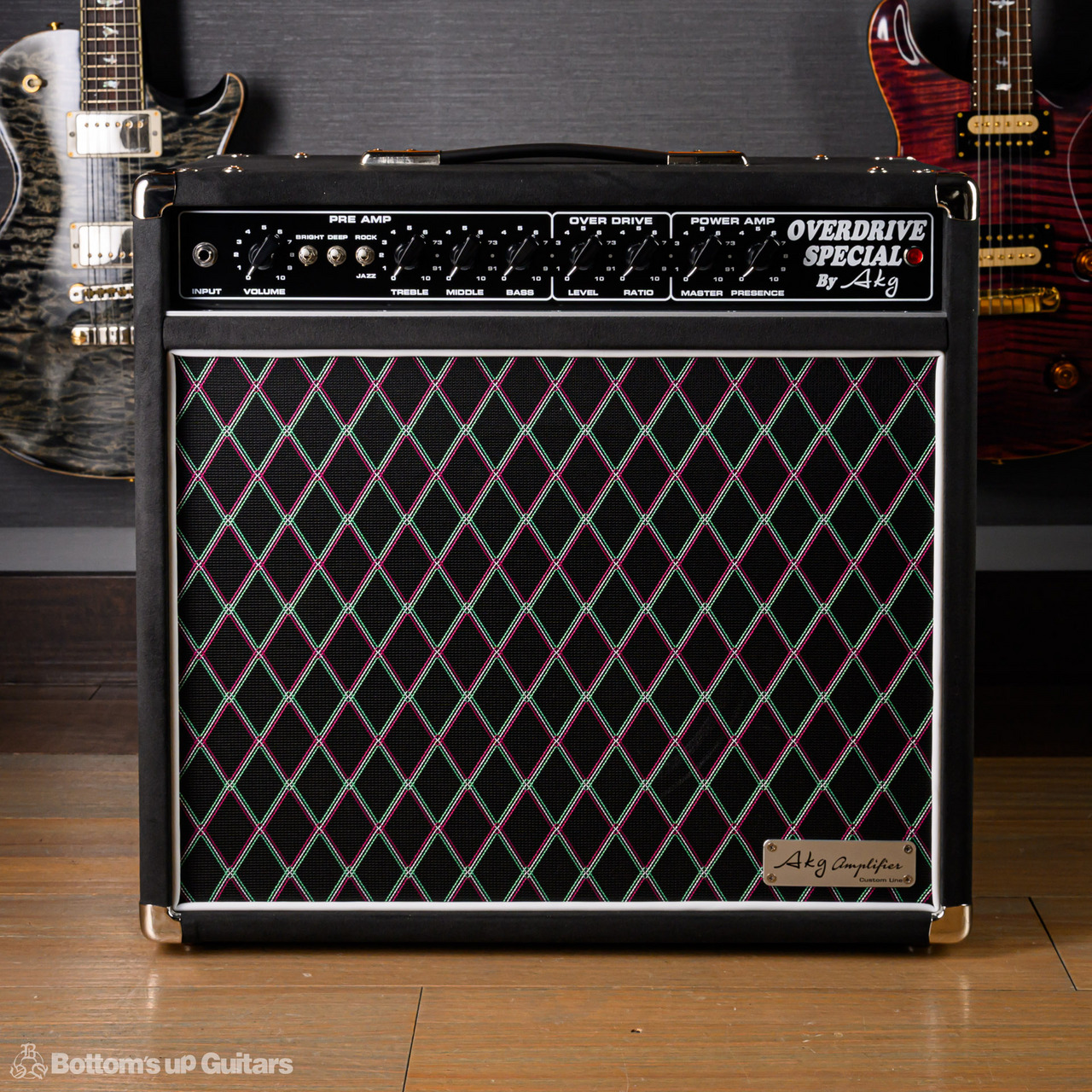 ヴィンテージアンプ AKG Sound Design ODS 22w att Custom Combo ブラックスエード