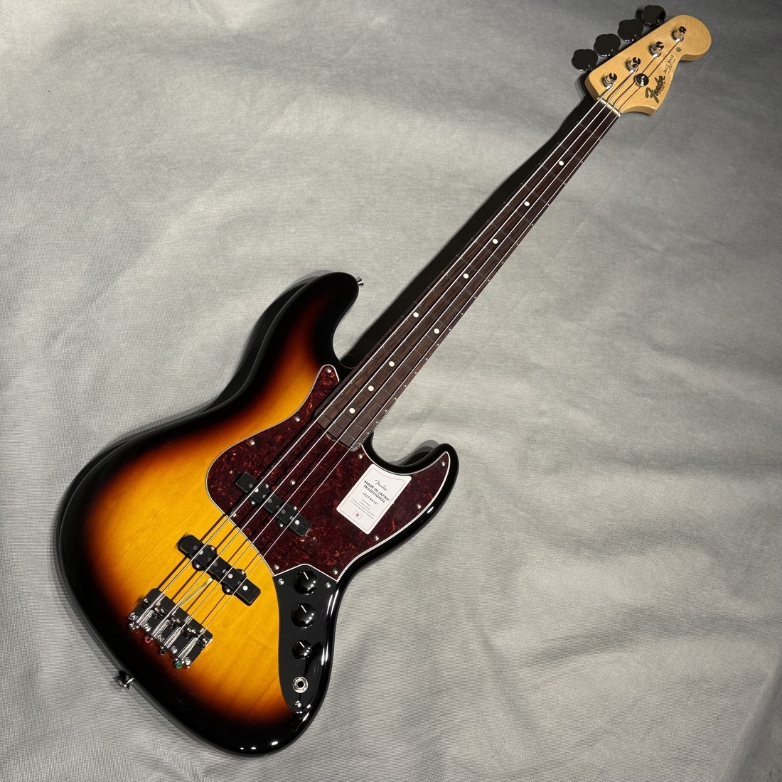 Fender Made in Japan Traditional II 60s Jazzbass RW 3TS 3