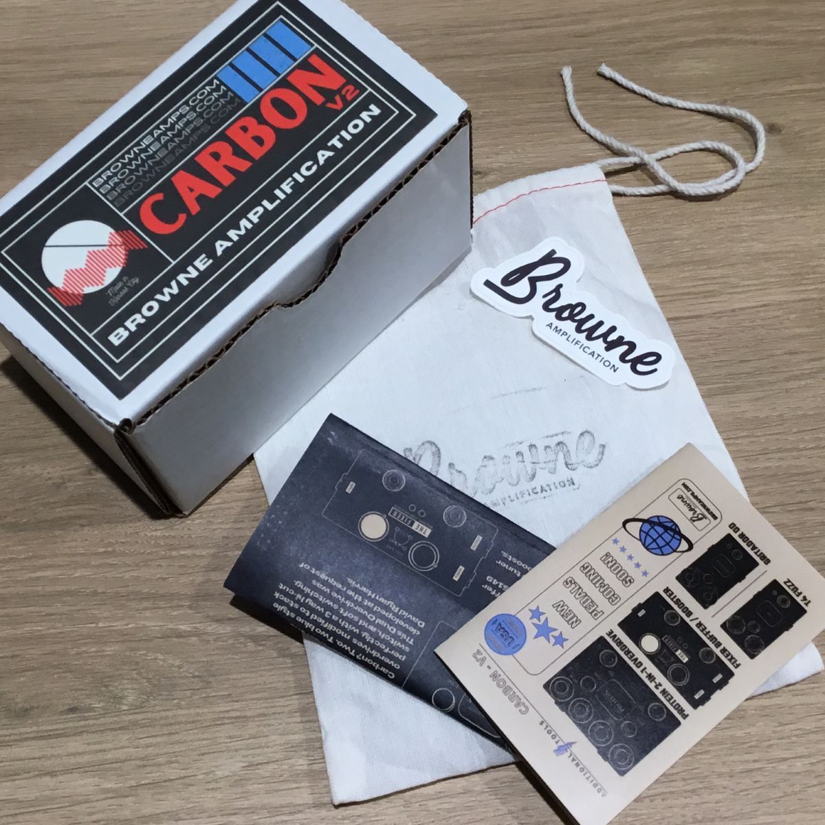BROWNE AMPLIFICATION CARBON V2【BB系】（新品/送料無料）【楽器検索 