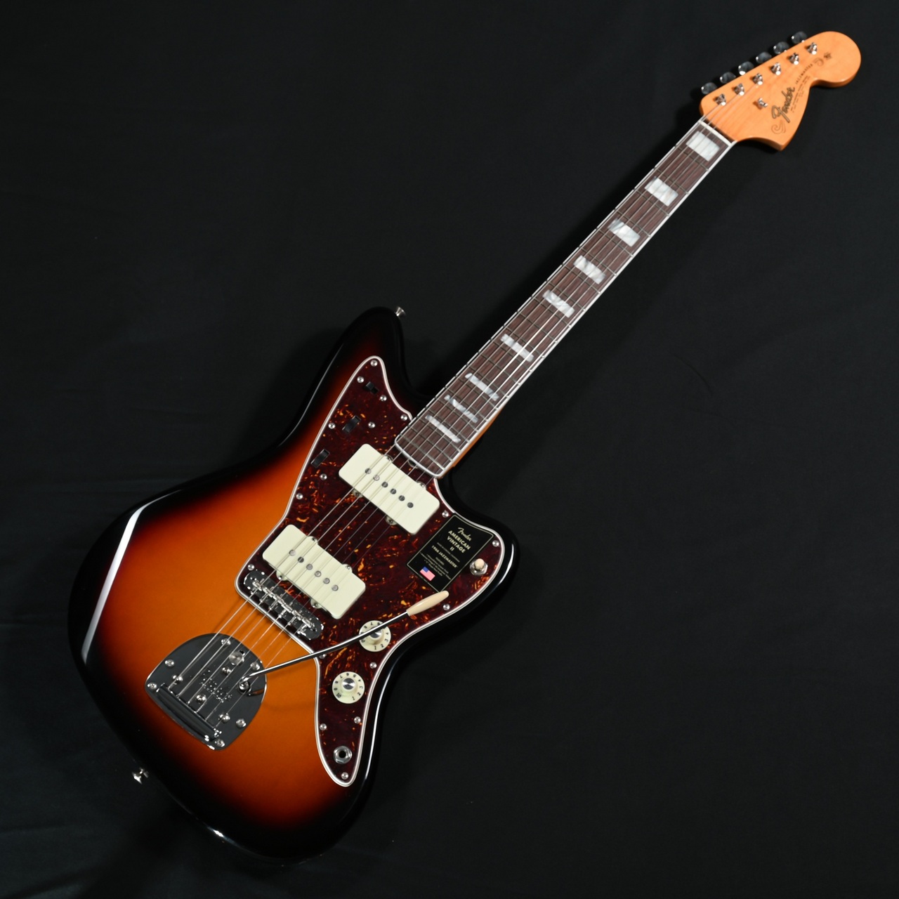 Fender American Vintage II 1966 Jazzmaster 3-Color Sunburst S/N