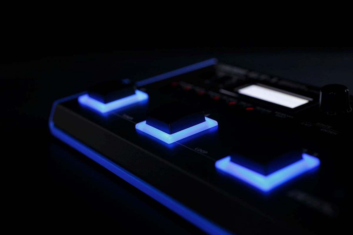 BOSS GT-1　マルチエフェクター　アダプターPSA-100S付き 61jqPCq8P3L._UF894,1000_QL80_.jpg