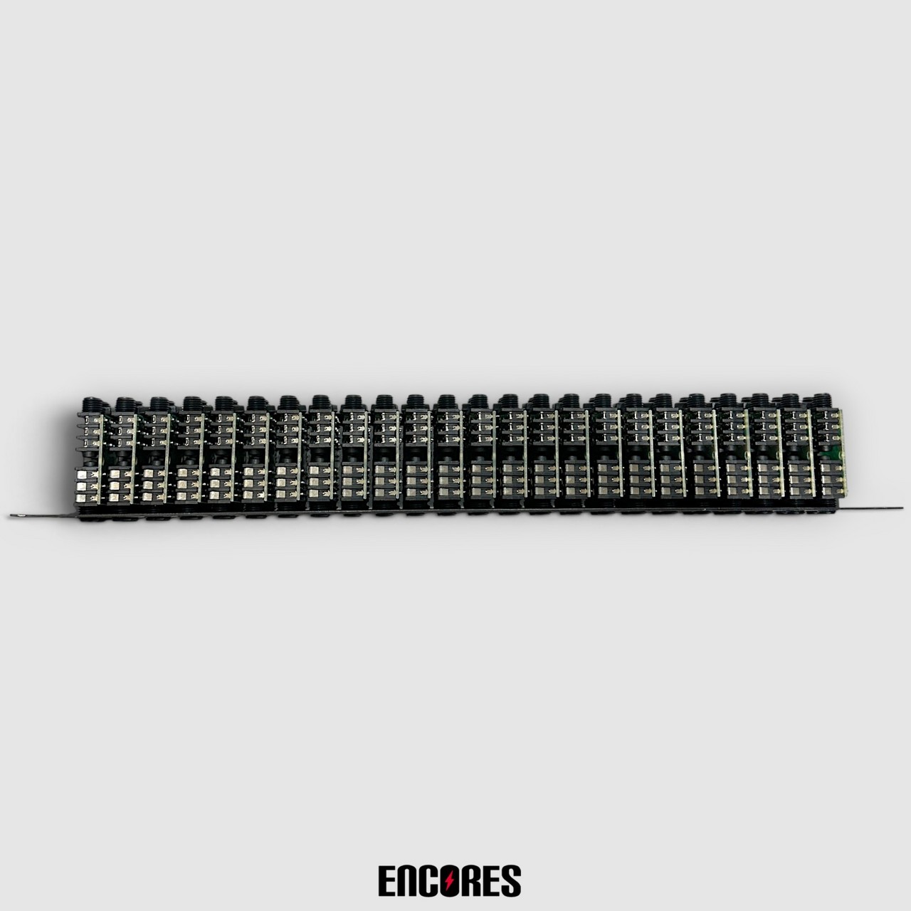 dbx DBX PB-48 48-Point Patch Bay（中古）【楽器検索デジマート】