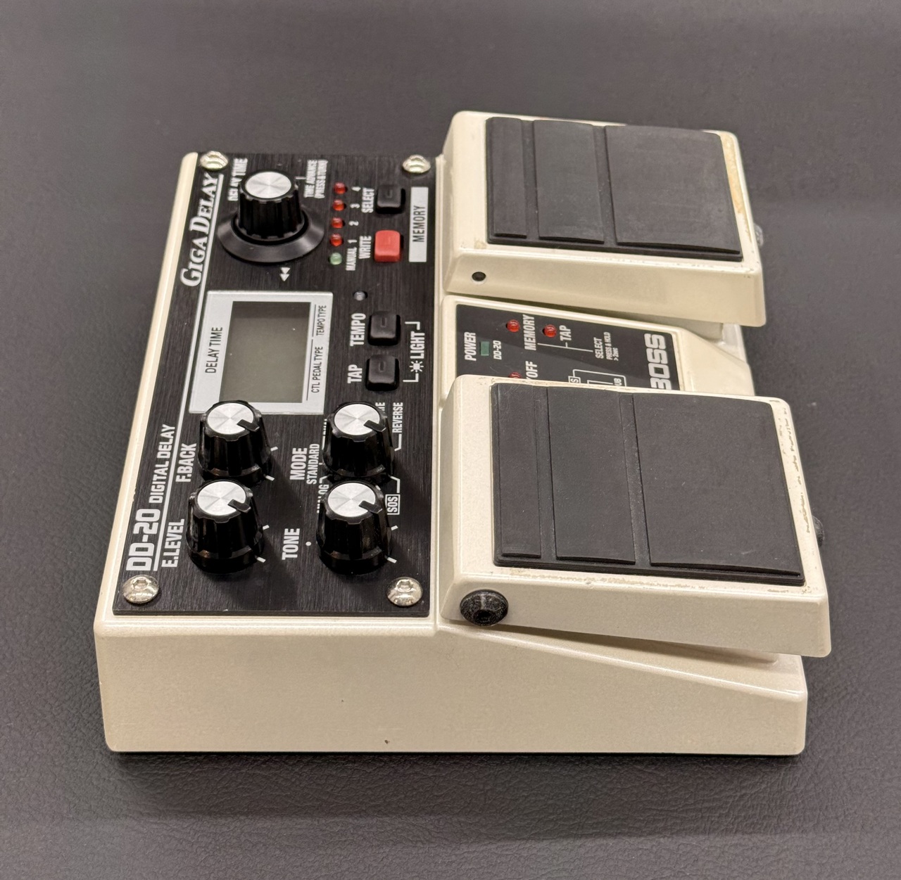 BOSS DD-20 Digital Delay 