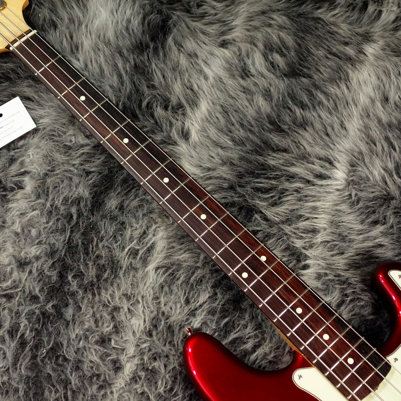 Fender 2023 Collection Heritage 60s Precision Bass Candy Apple Red