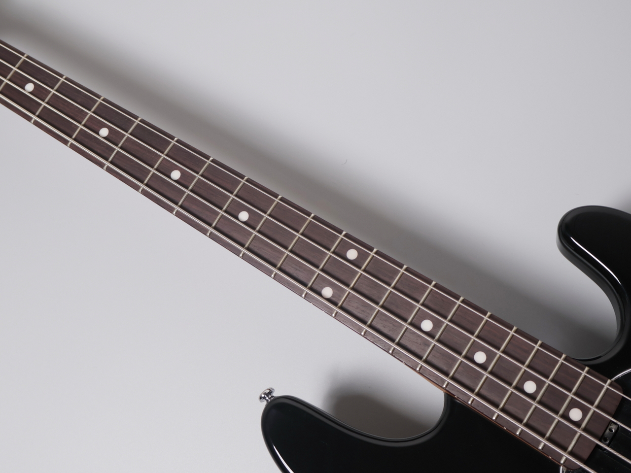 Sterling by MUSIC MAN RAY34 -Black-【4.34kg】（新品）【楽器検索