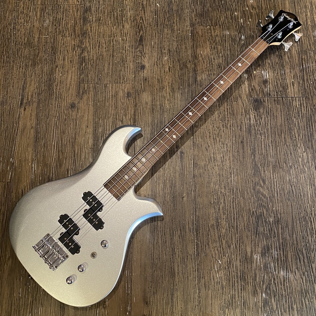 Chatting Bird Electric Bass Guitar（中古/送料無料）【楽器検索
