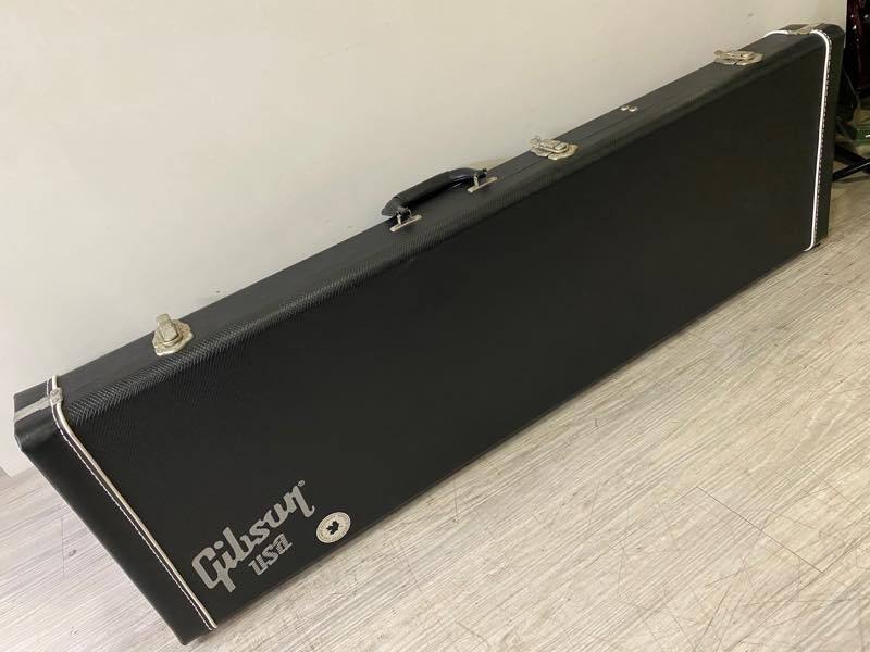 Gibson Thunderbird ブラック ハードケース付き Gibson Thunderbird ブラック ハードケース付き